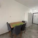 Apartment Caesar & -