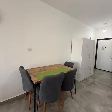Apartament Caesar & -