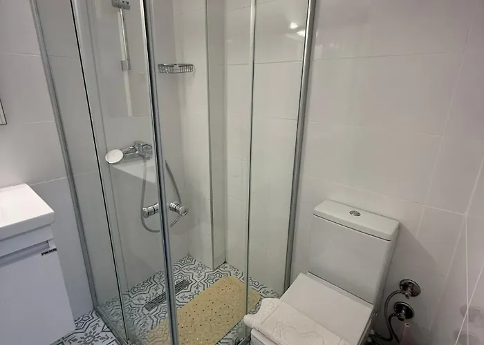 Διαμέρισμα Caesar & -