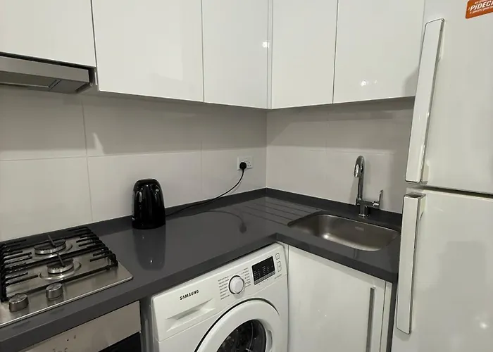 Διαμέρισμα Caesar & - *