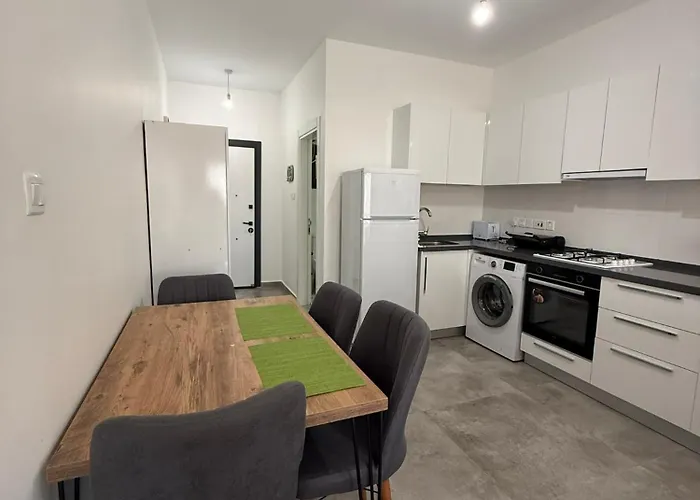 Διαμέρισμα Caesar & - *