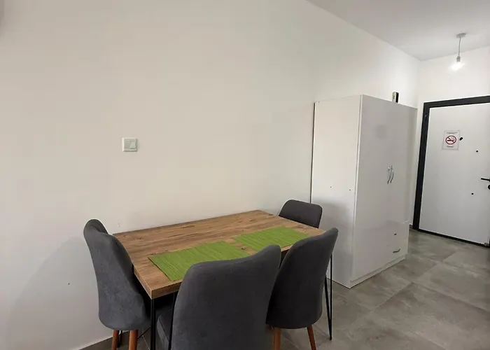 Διαμέρισμα Caesar & -